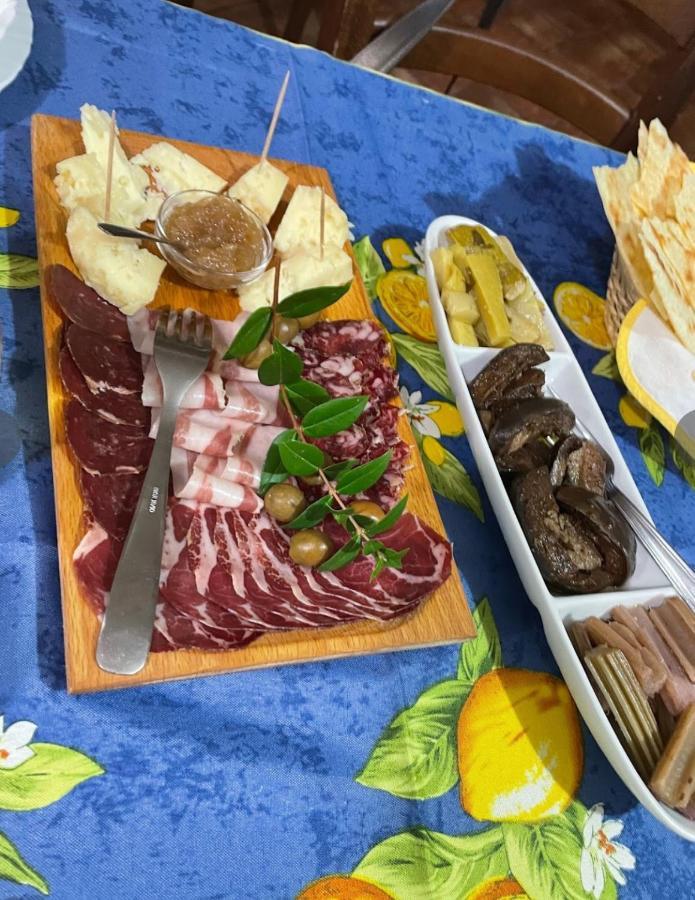 Agriturismo Cugumia Thiesi Esterno foto